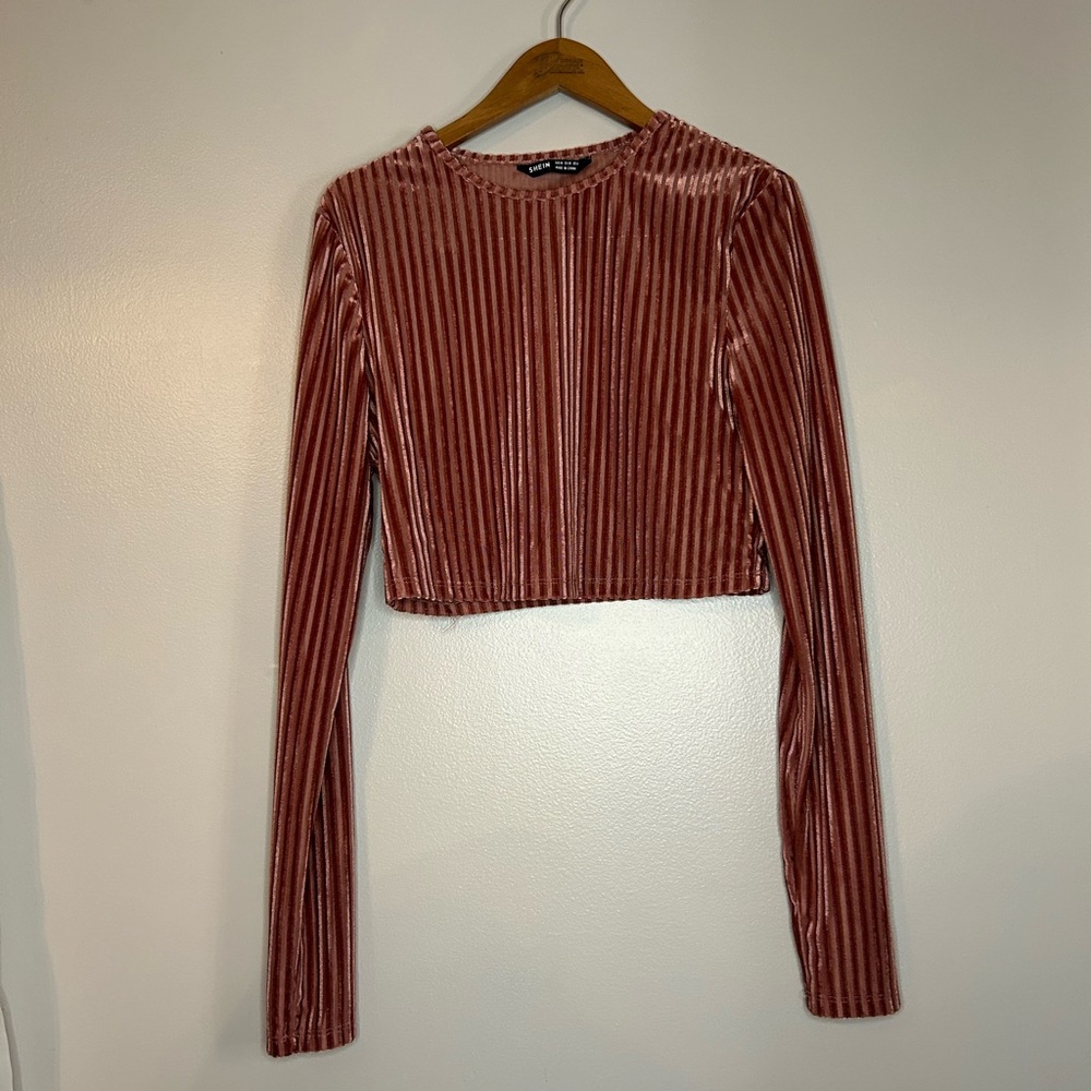 SHEIN Cropped Long Sleeve